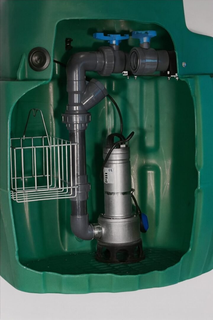 Station de relevage équipée de pompes de relevage 91 pour l’assainissement.