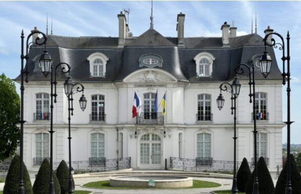 Mairie d’Athis-Mons et services municipaux d’assainisseme